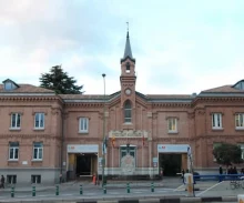 Hospital Universitario Central de la Cruz Roja San José y Santa Adela